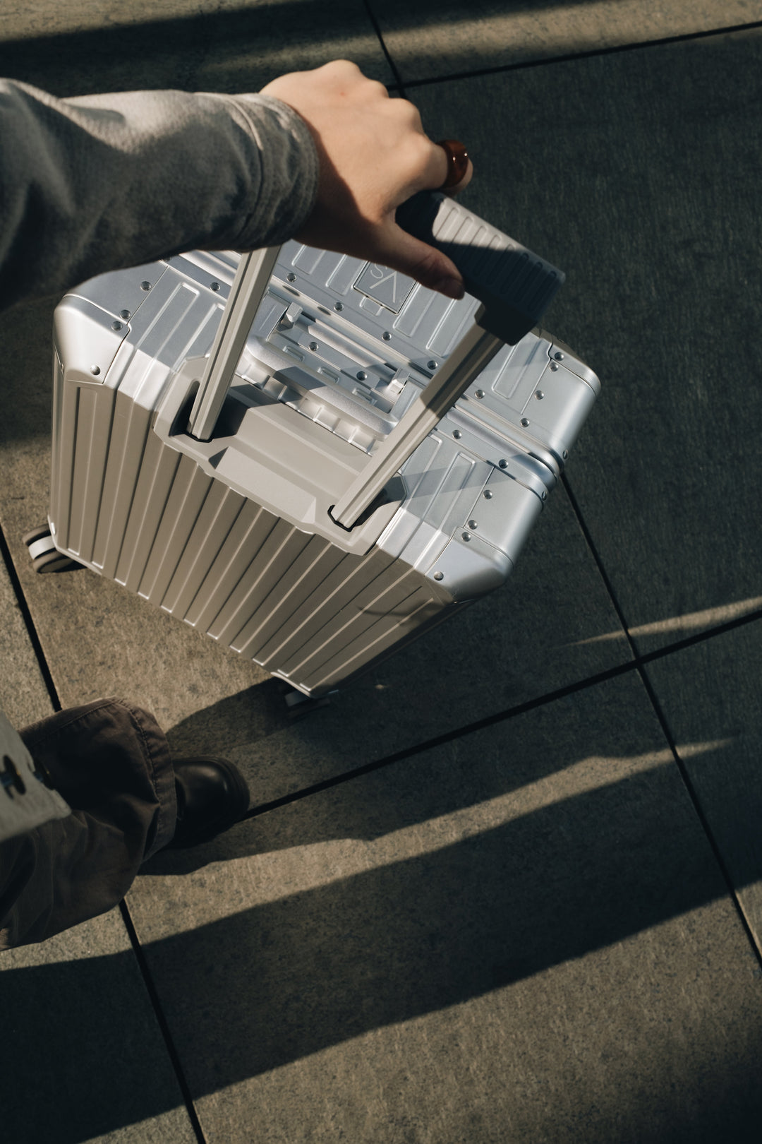 LIOR ALUMINIUM - SILVER